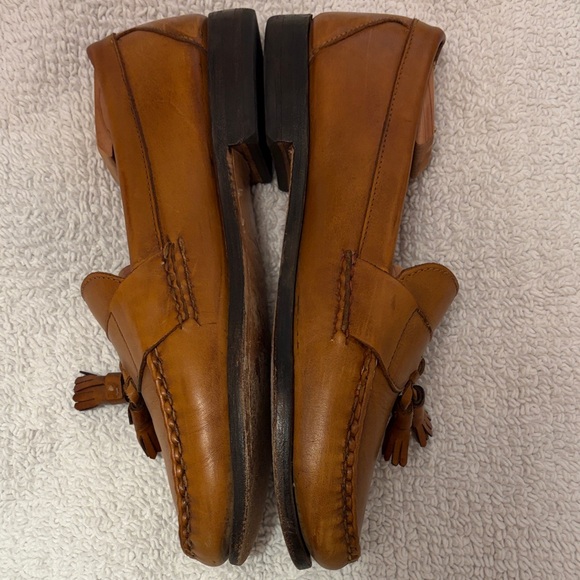 Allen Edmonds Men's Tan Leather Tassel Loafers - Picture 3 of 9
